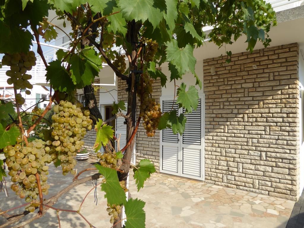 Apartments Bojanic Vodice Exterior photo